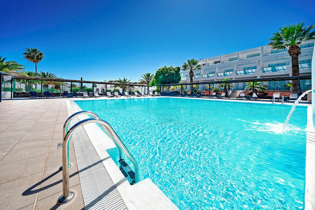 baby and toddler friendly hotel lanzarote