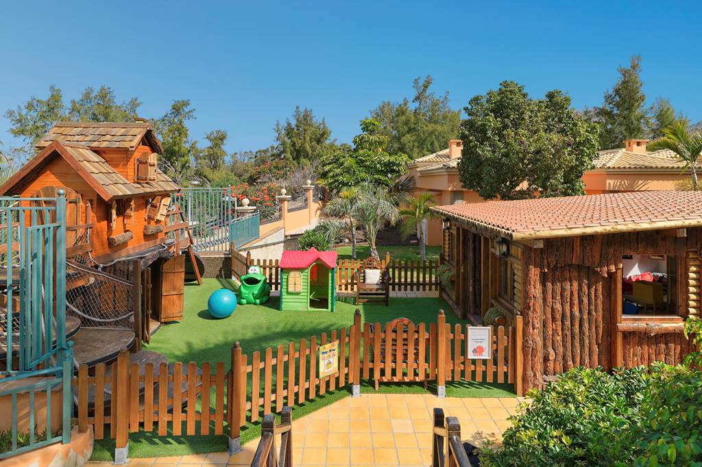 baby and toddler friendly hotel tenerife