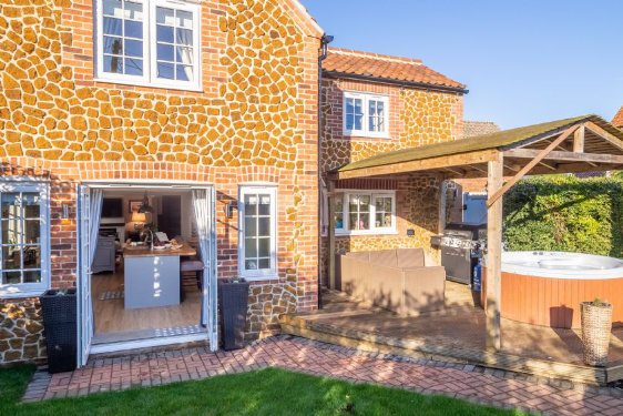 baby and toddler friendly cottage in norfolk