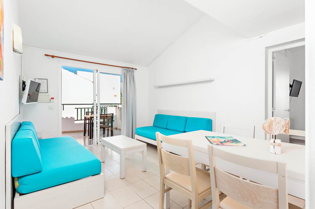 baby and toddler friendly hotel menorca
