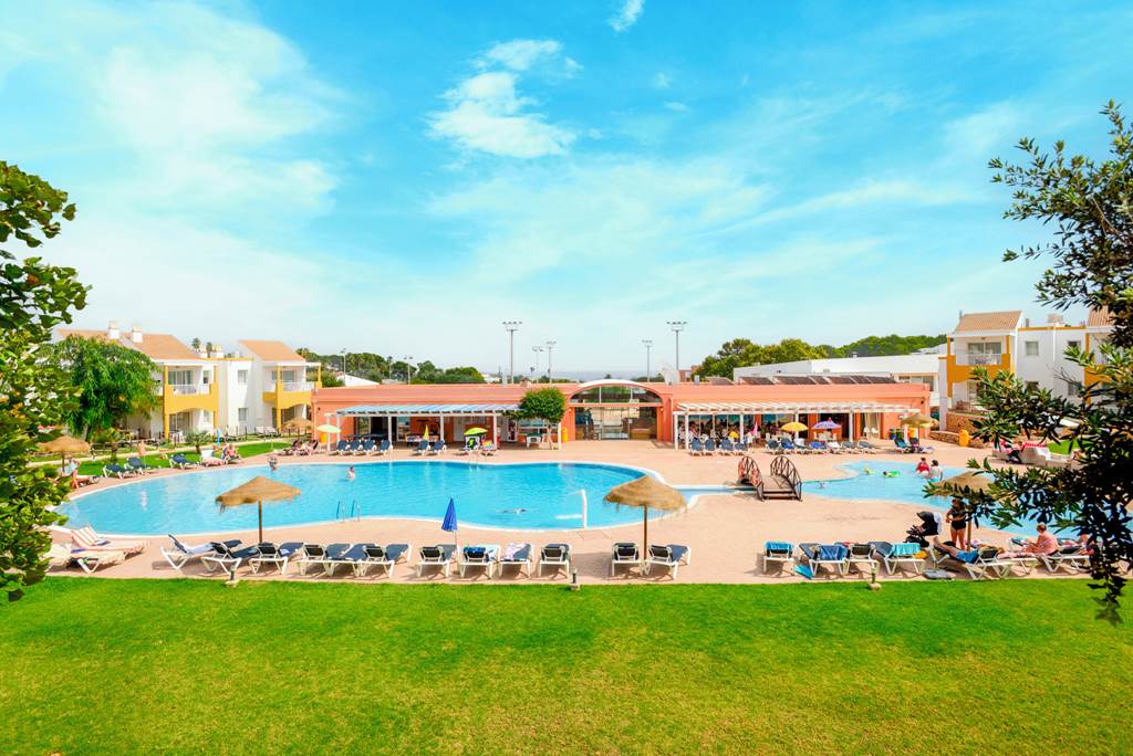 baby and toddler friendly hotel menorca