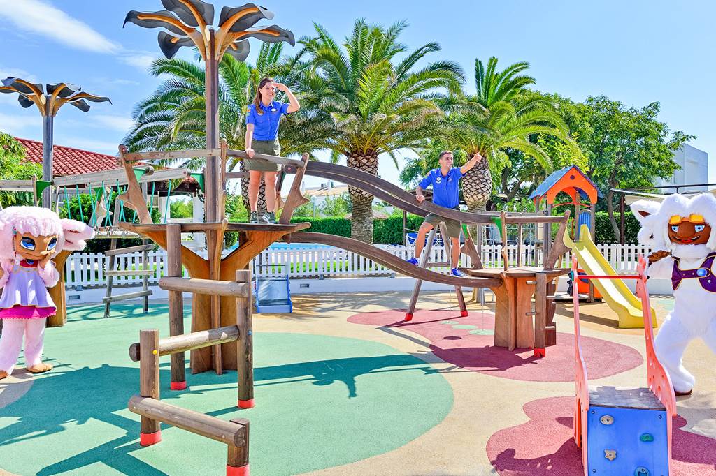 baby and toddler friendly hotel menorca