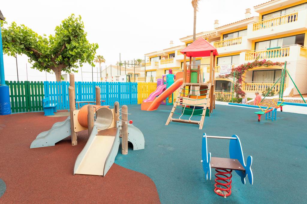 baby and toddler friendly hotel menorca