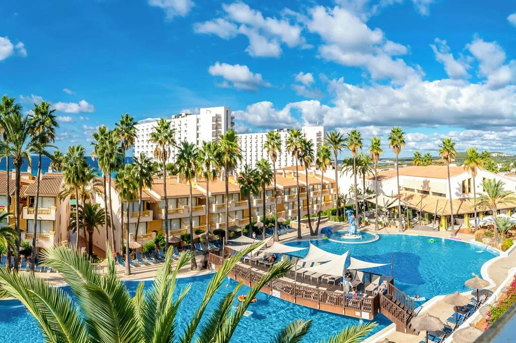 baby and toddler friendly hotel menorca