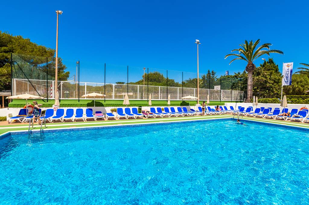 baby and toddler friendly hotel menorca