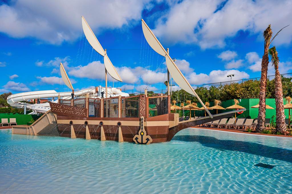 baby and toddler friendly hotel menorca