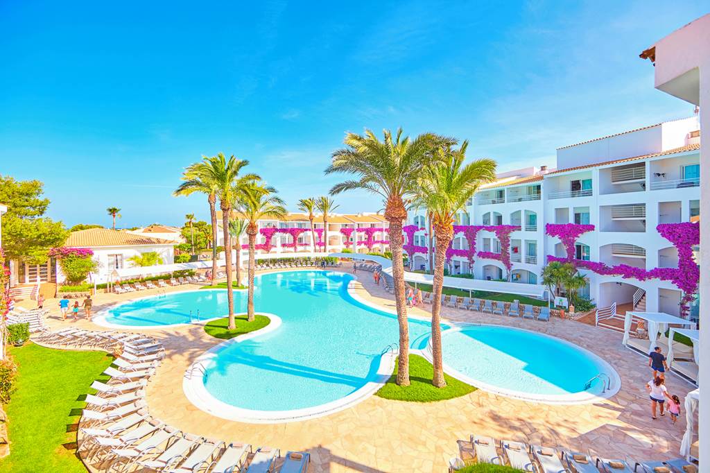 baby and toddler friendly apartments menorca