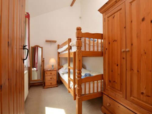 toddler friendly cottage on a farm in dorset