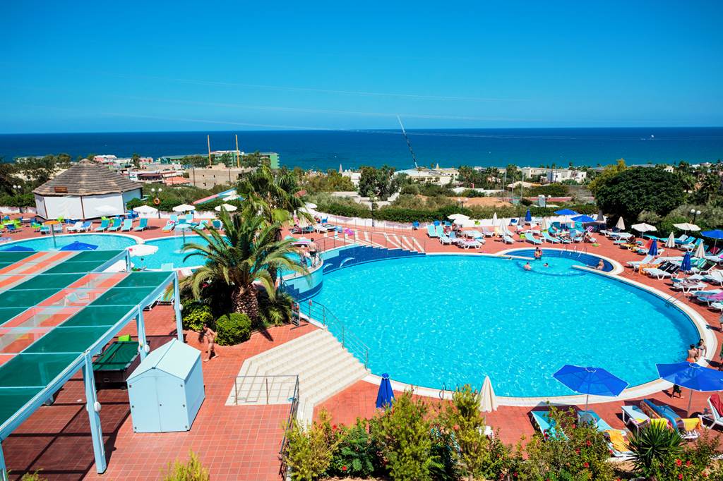 baby and toddler friendly hotel in crete