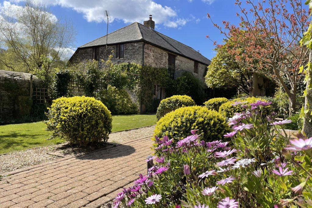 baby and toddler friendly cottage devon