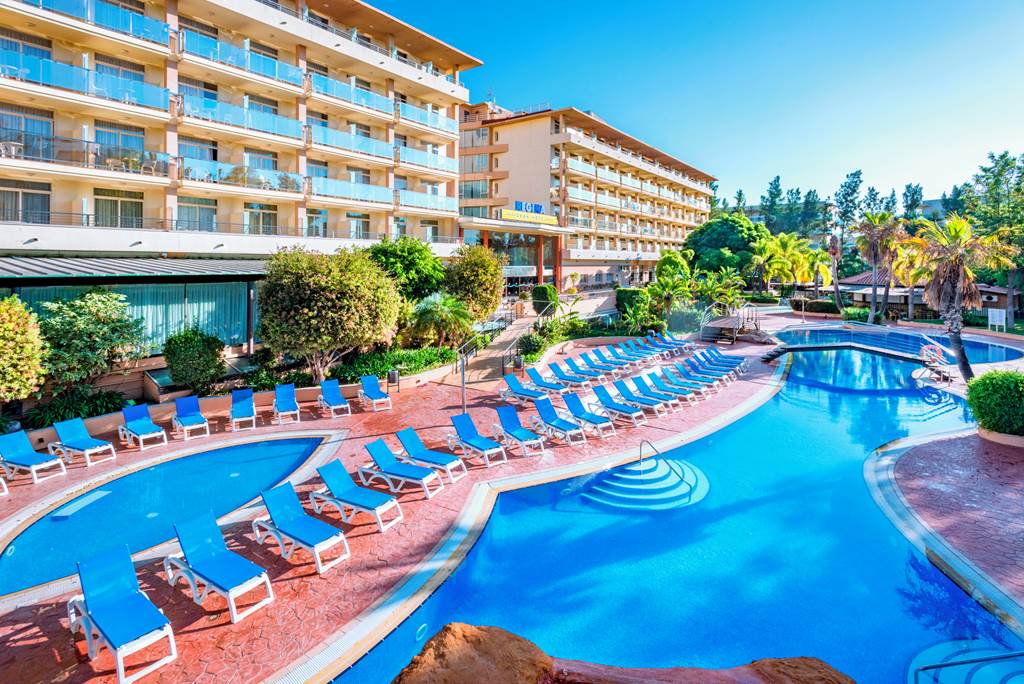 family friendly hotel near portaventura