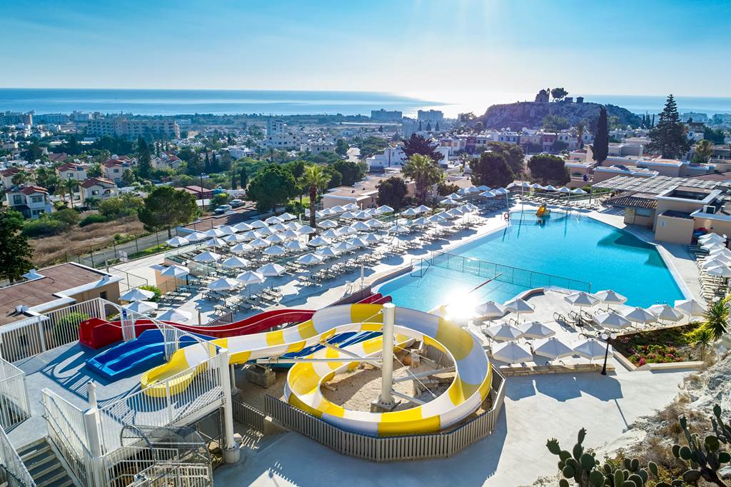 toddler friendly beach europe