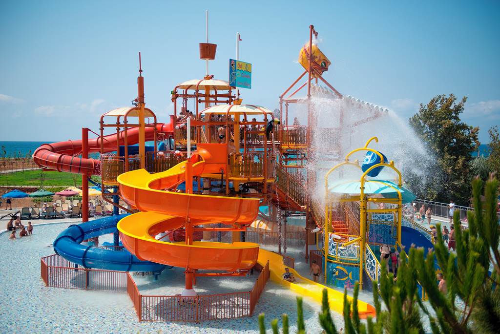 toddler friendly hotel in turkey with a waterpark