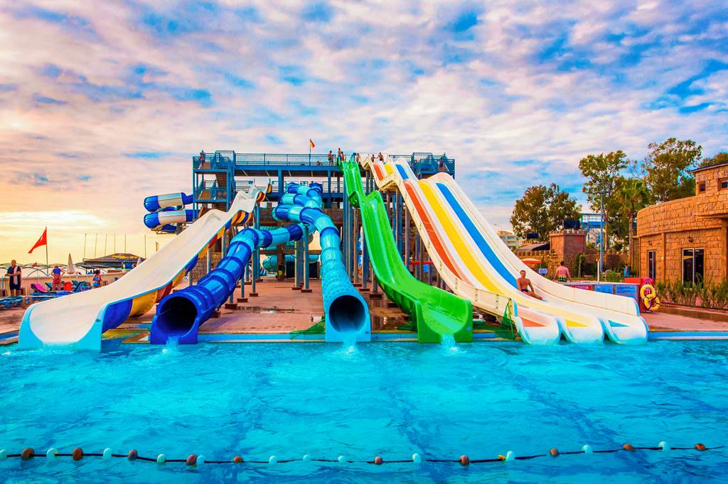 toddler friendly hotel in turkey with a splash park