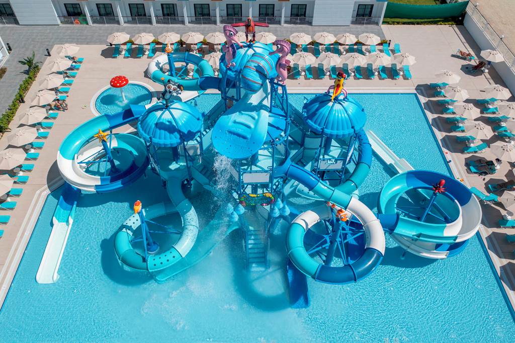 toddler friendly hotel in turkey with a waterslide