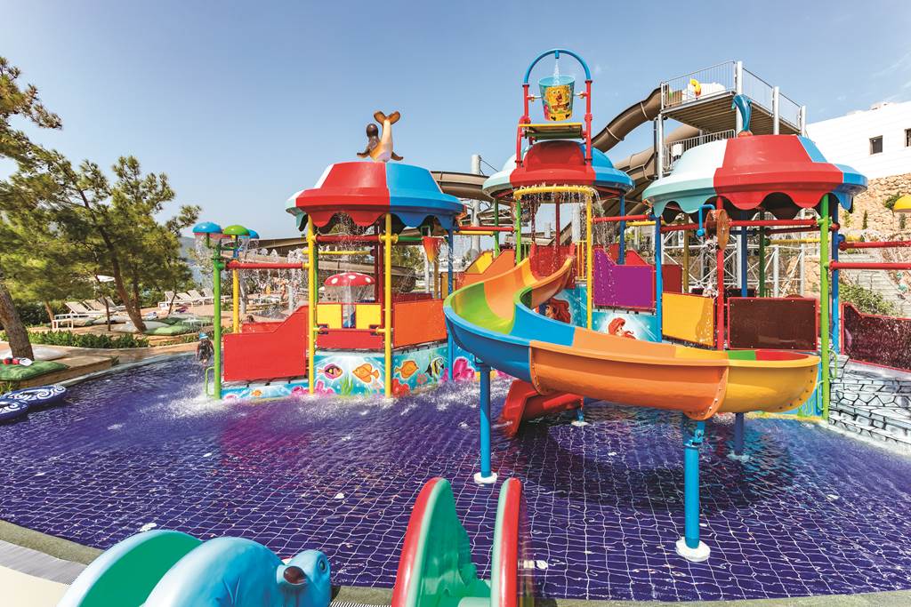 toddler friendly hotel in turkey with splash park