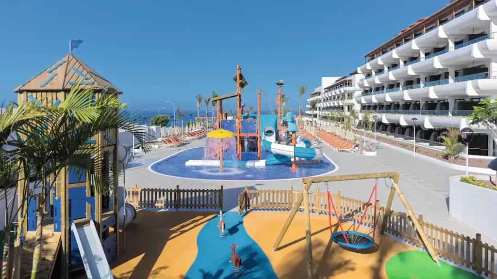 toddler friendly hotel in tenerife with a waterpark