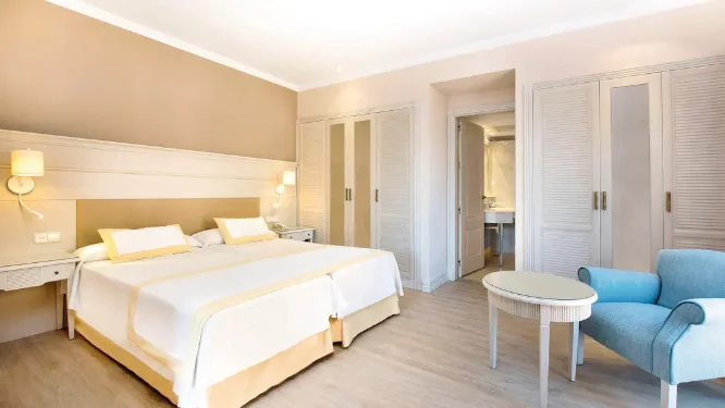 toddler friendly hotel near the beach spain