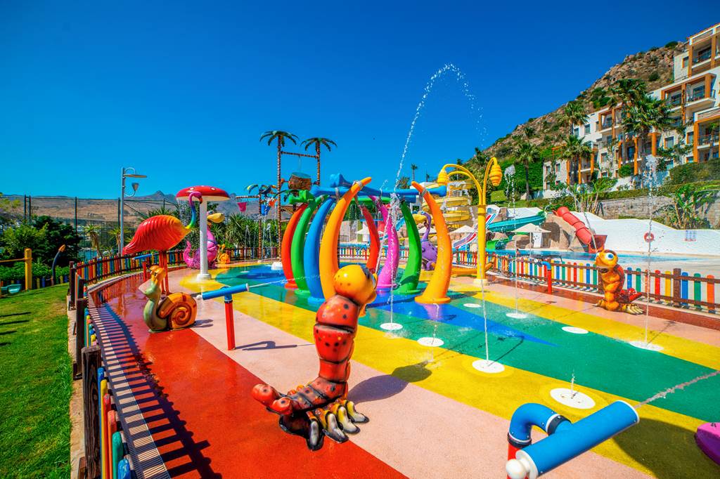 baby and toddler friendly hotel turkey with splash park