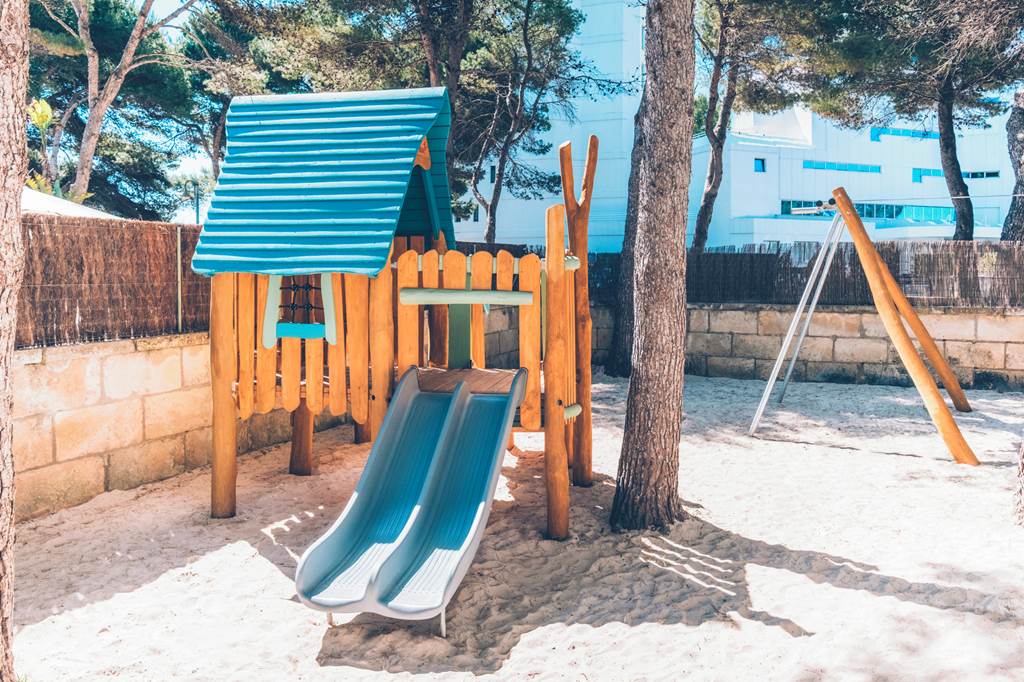 beachfront baby and toddler friendly hotel majorca