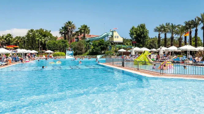 toddler friendly hotel with waterpark turkey