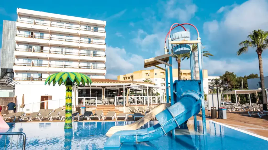 toddler friendly hotel in ibiza with a splash park