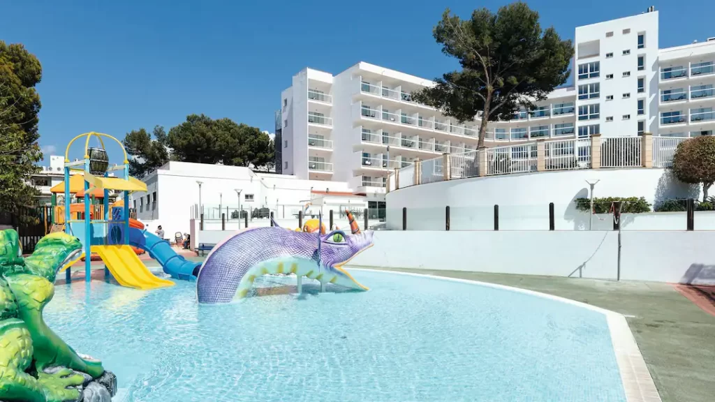 hotel for babies and toddlers in majorca near the beach