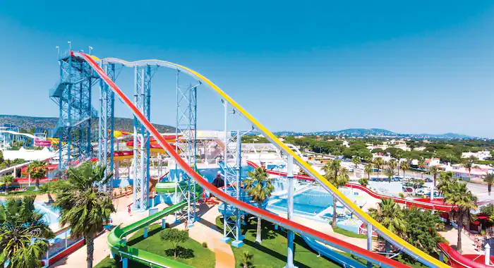 baby and toddler friendly hotel in portugal with a splash park