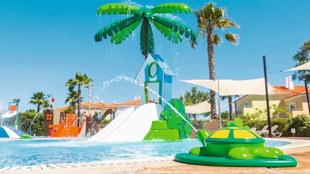 baby and toddler friendly hotel in portugal with a splash park