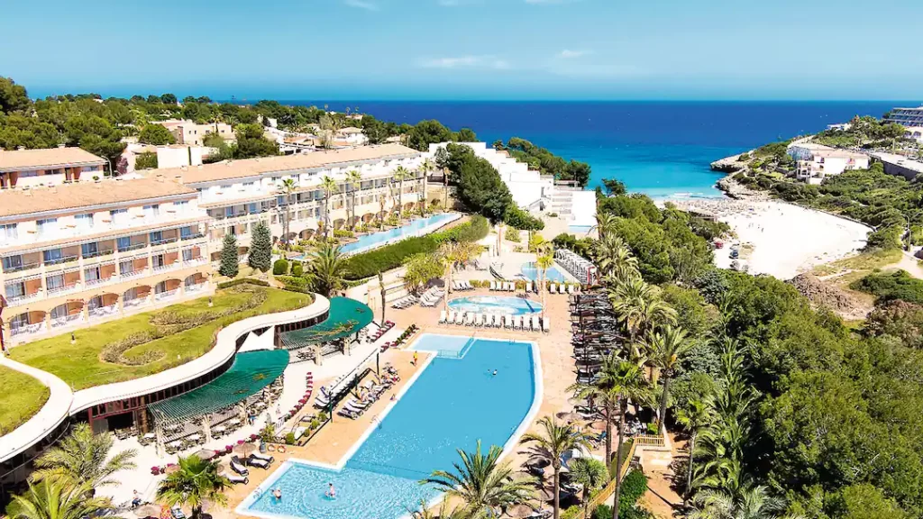 toddler friendly hotel majorca near the beach