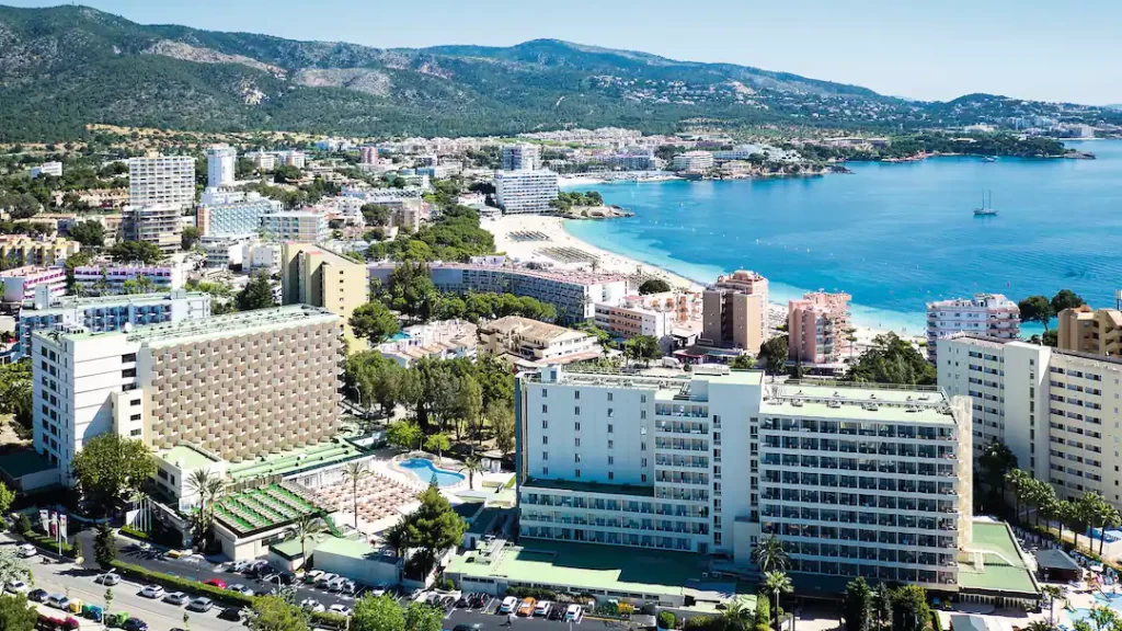 toddler friendly hotel near the beach majorca