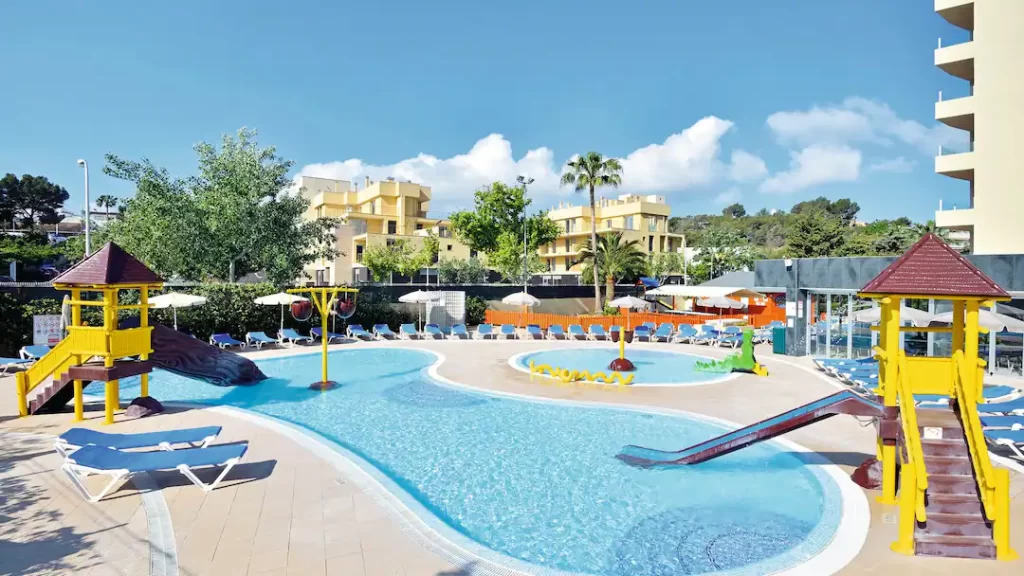 toddler friendly hotel near the beach majorca