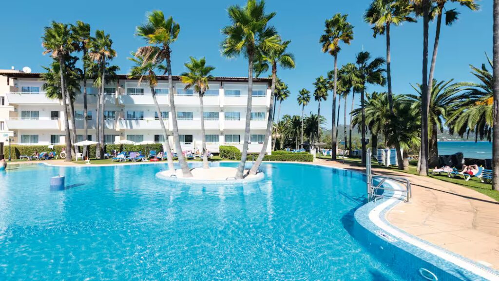 majorca baby friendly hotel