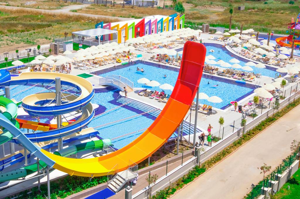 baby and toddler friendly hotel in turkey with a waterpark