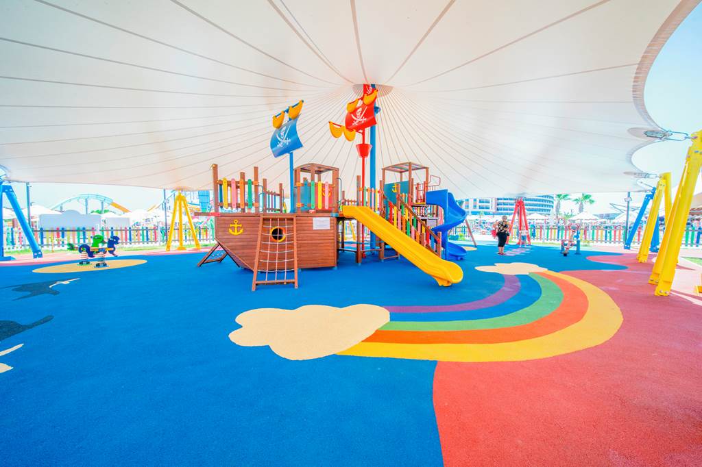 baby and toddler friendly hotel in turkey with a waterpark