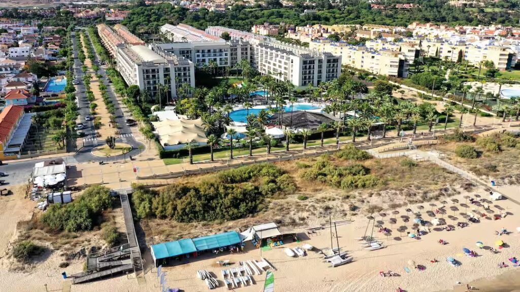 hotels in spain near the beach