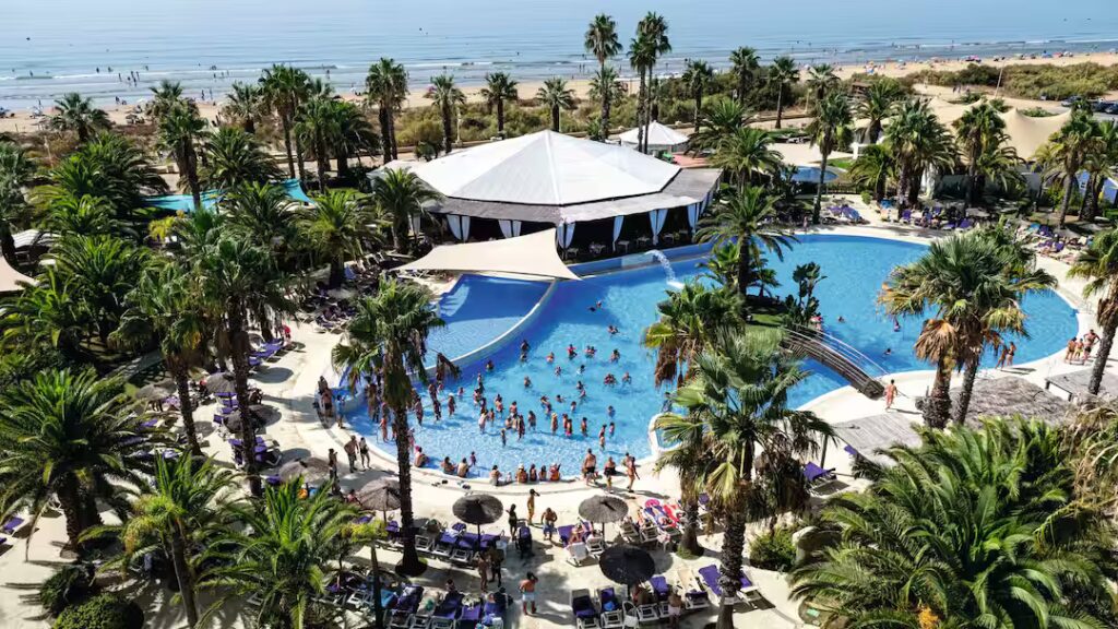 hotels in spain near the beach