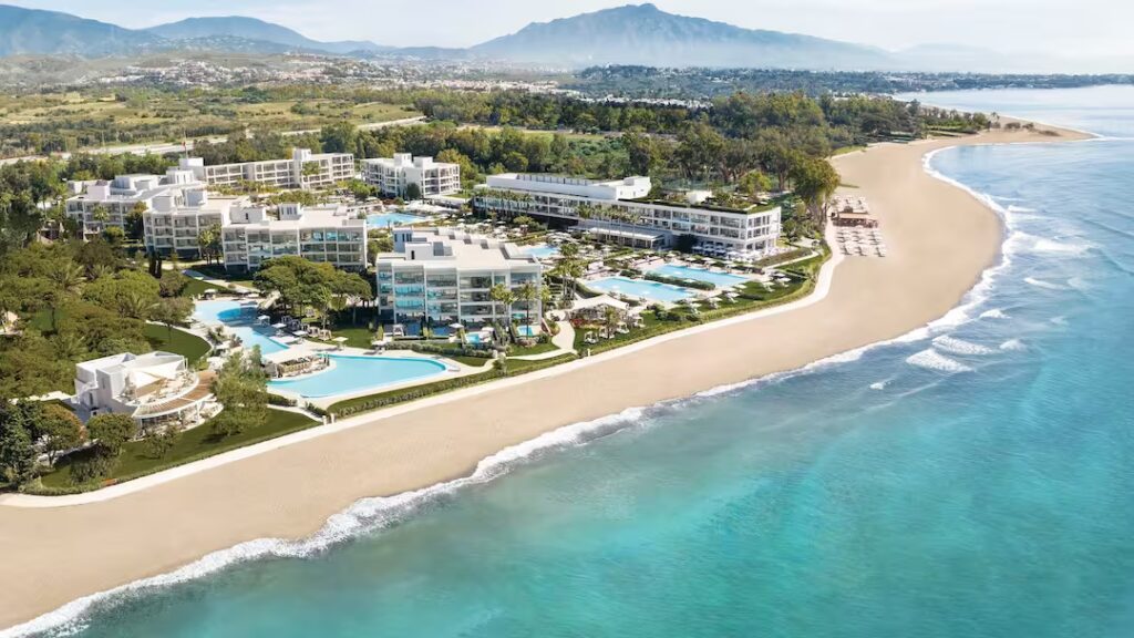 hotels in spain near the beach