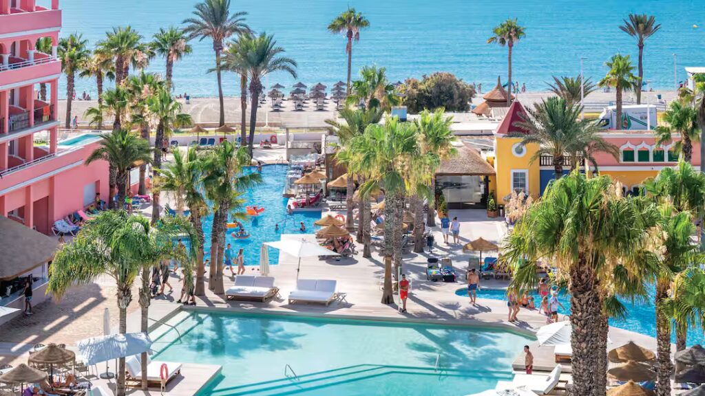 hotels in spain near the beach