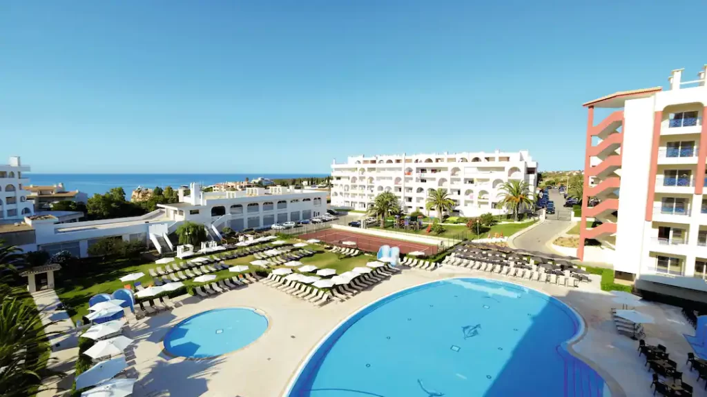 baby friendly hotel portugal