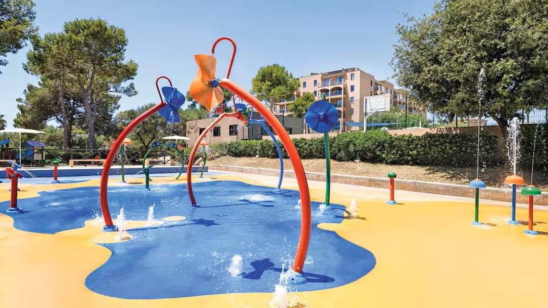 family friendly hotel majorca with swim up room