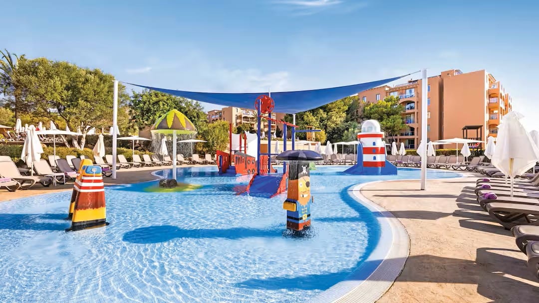 family friendly hotel majorca with swim up room