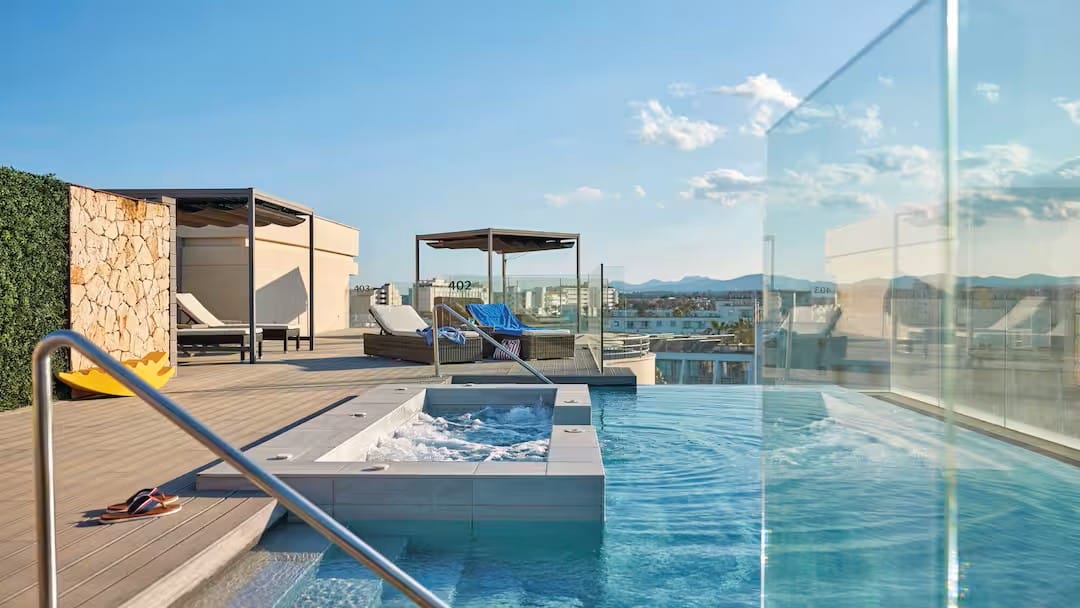 family friendly hotel majorca with swim up room