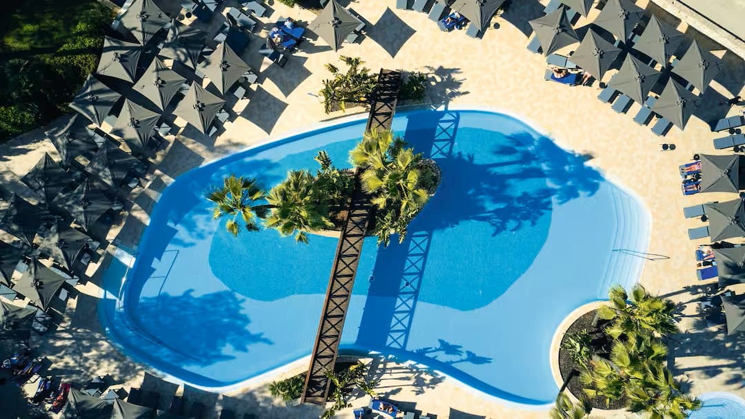 family friendly hotel majorca with swim up room