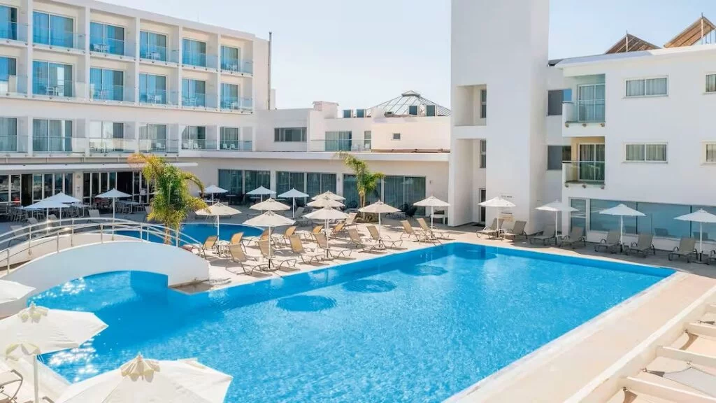 cyprus hotel with a splash park