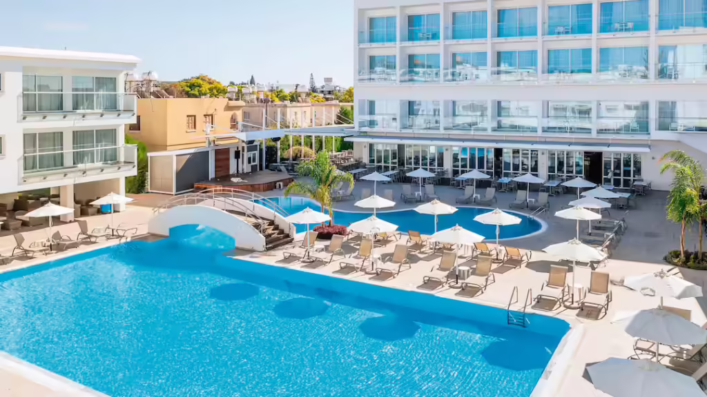cyprus hotel with a splash park