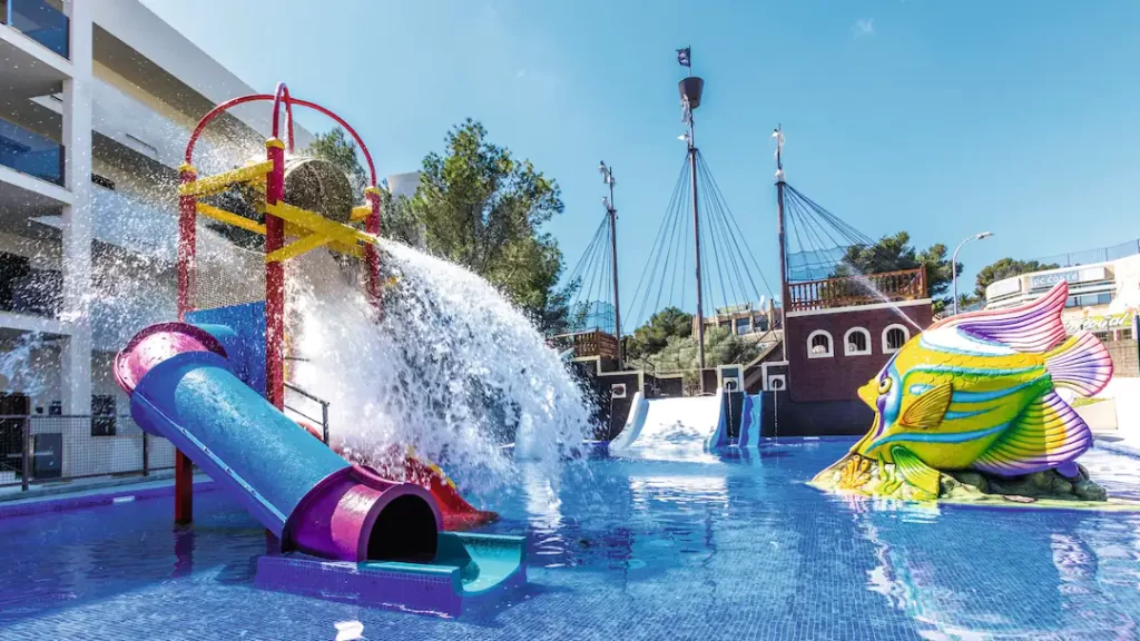 family friendly hotel balearics with swim up rooms