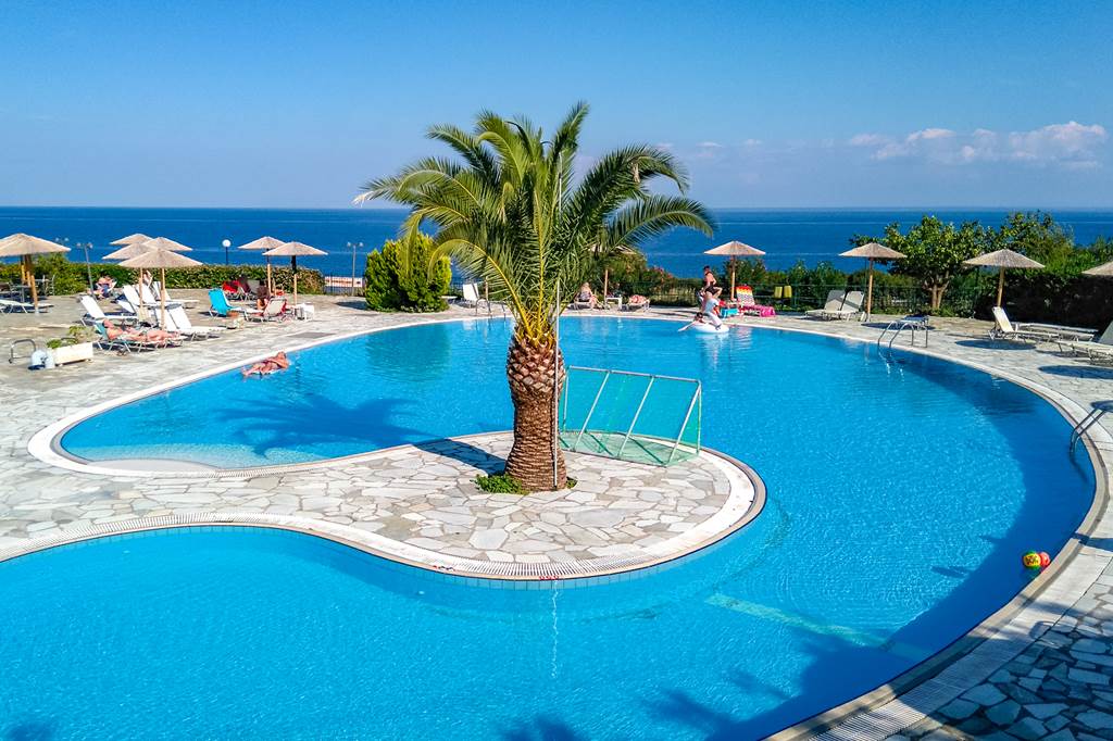 family friendly hotel kefalonia