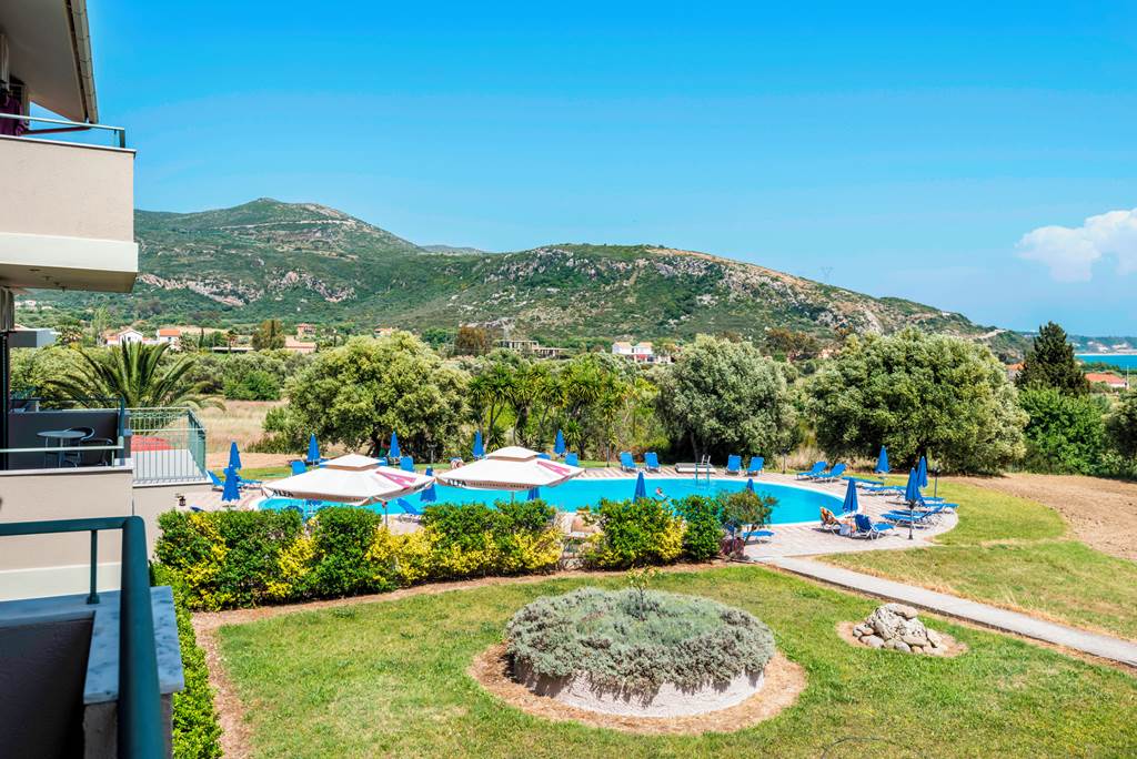 family friendly hotel kefalonia