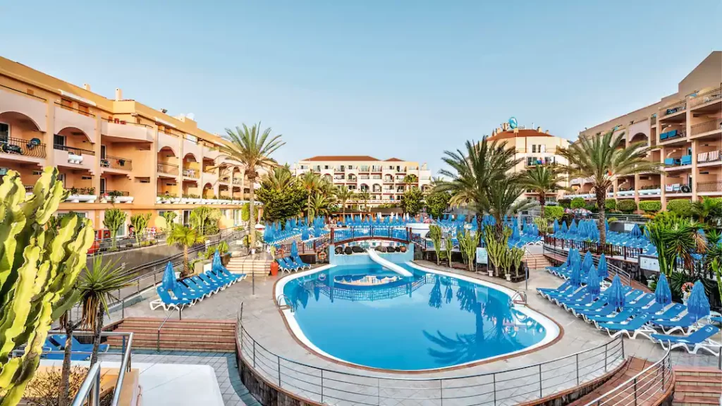 toddler friendly hotel gran canaria with splash park